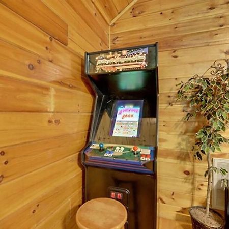 سيفيرفيل Creekside Paradise Found! One-Bedroom Mountain Cabin In Pigeon Forge المظهر الخارجي الصورة